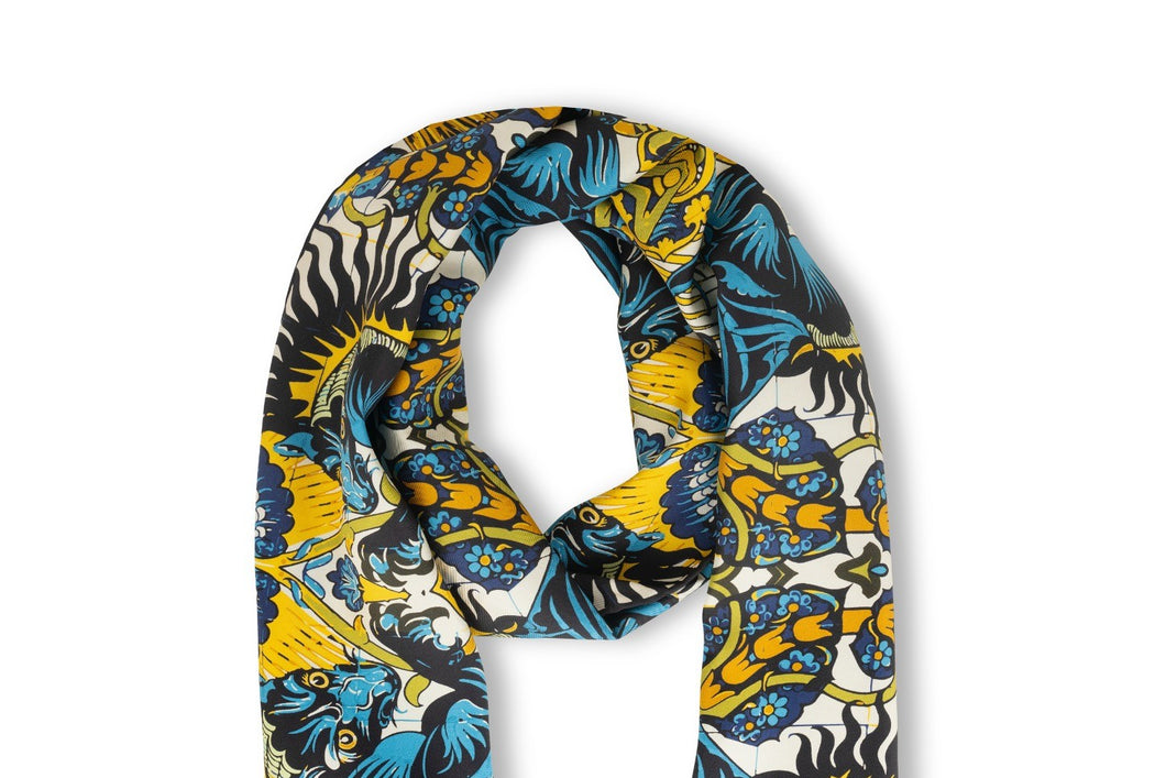 Lioness Scarf